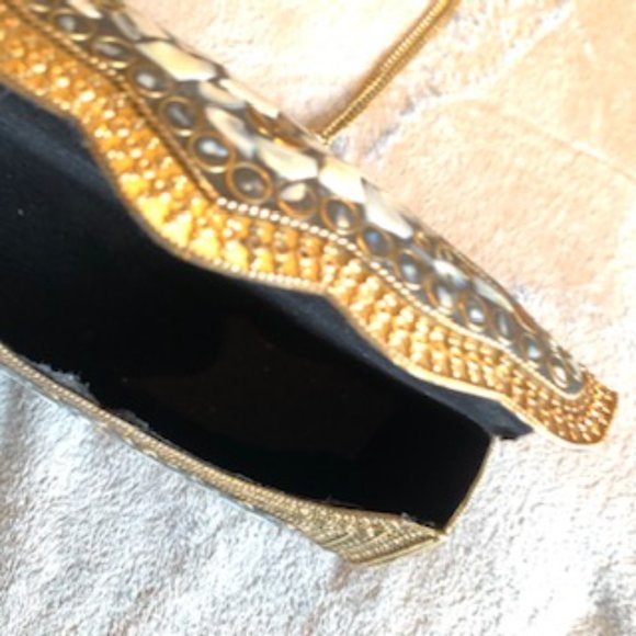 One of a Kind metal & mother of pearl evening bag - Picture 5 of 6